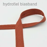 terracotta biasband gemaakt van hydrofiel Qjutie kids @kickenstoffen