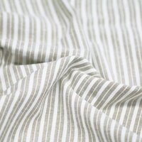 BEEBSstofjes lichtbeige Lira strepen linnen van kickenstoffen