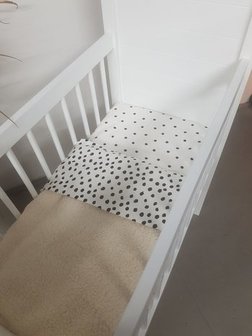 teddy katoen deken met painted dots tricot katoen en ongelijke nopjes tricot overtrekje (2)