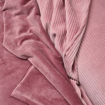 oud roze katoenen ribfluweel tricot met oud roze katoenen velvet