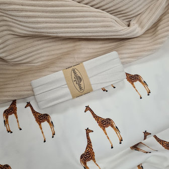 girafjes - digitaal tricot met natural ribfluweel - ecru tricot  biasband@beebsstofjes