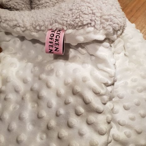 off white minky met fluffie teddy