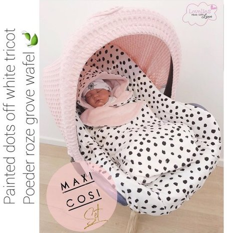 painted dots tricot off white met grove wafel poeder roze made by @lovelies