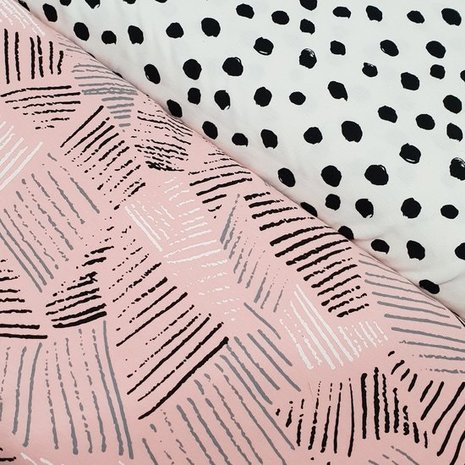 roze streepjes grijs zwart wit met painted dots tricot