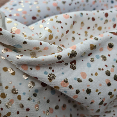 confetti tricot met gouden stipjes.