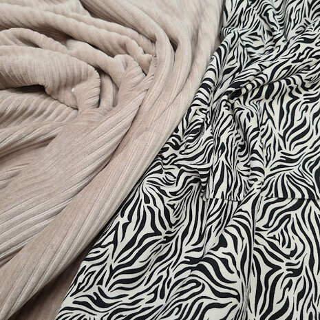 licht taupe cotton knitted corduroy jersey fabric