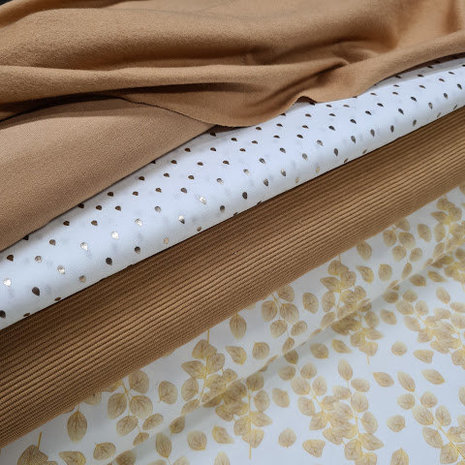 fijne ribtricot en gewassen katoen camel - gouden blaadjes tricot - off white gouden druppels poplin