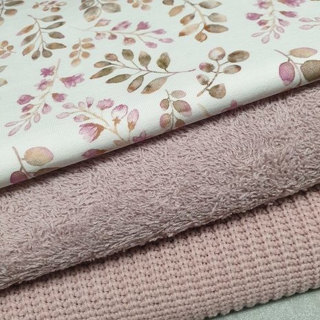 oud roze big knit en badstof met mauve blaadjes tricot