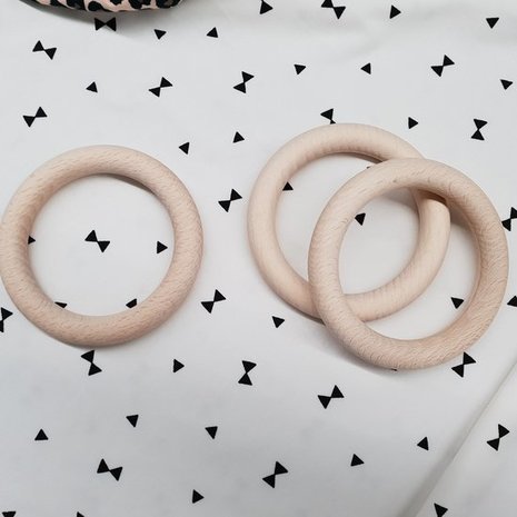 houten baby ring D9,5