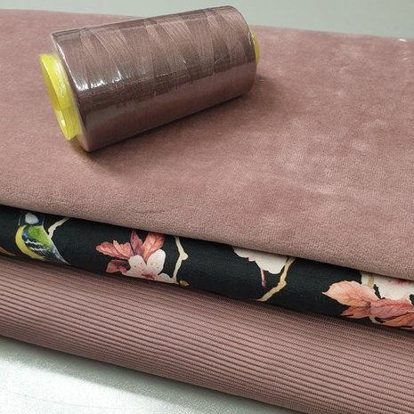 oud mauve lockgaren, fijne rib, katoenen velvet, bloemen tricot digitaal