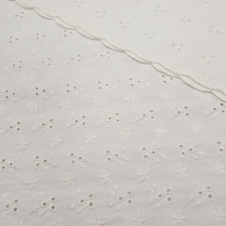 wit (off white) broderie bloemetjes & gaatjes met schulprand aan 2 zijden