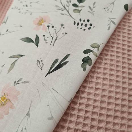 wit groen roze - eucalyptus takjes en bloemen digitale katoen @SWESSIEdesign met nude roze wafelkatoen