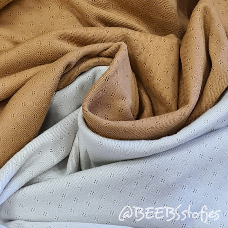 pointelle camel en natural @beebsstofjes bij KicKenStoffen