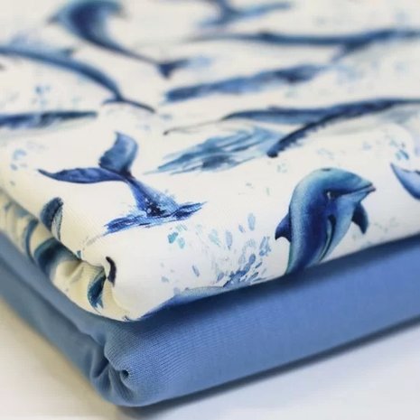 wit (off white) blauw dolfijnen en walvissen - digitaal tricot en uni jeans blauwe tricot  BEEBSstofjes