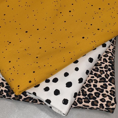 painted dots off white met luipaard Jursie en confetti oker beebs