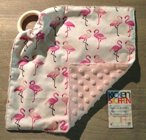 speendoekje roze minky met flamingo swessie @gewoonellen (2)