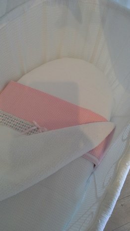 witte voile met groter werkje hemelstof met roze mini mini wieber en ster @droomzolderwiegjesvantoen