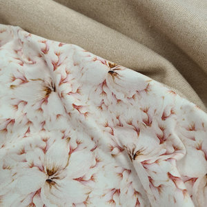 wit (off white) roze bruin dromerige bloem - digitaal tricot  met glitter french terry kiezel.