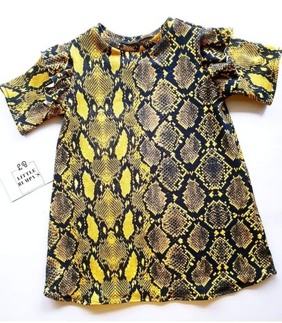 geel python tricot jurkje @littlebumpys