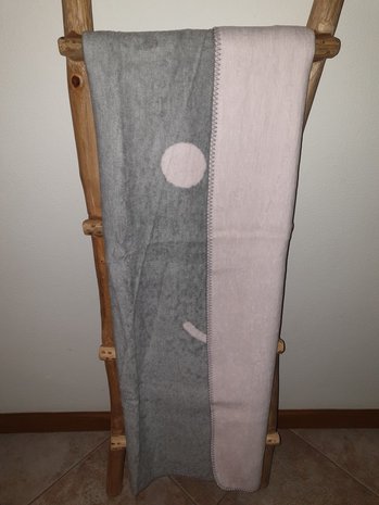 ledikant deken roze grijs