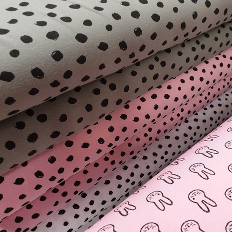 army roze painted dots en konijntje