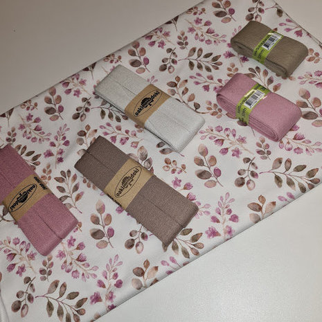 mauve blaadjes met biasband rekbaar en niet rekbaar oud roze - beige - off white