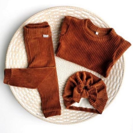 @tistieliefmaartje super leuke baby set rib jersey cognac