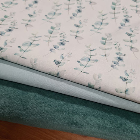 saffier katoen velvet met vintage mint zee groen uni poplin en eucalyptus takjes mini BEEBS