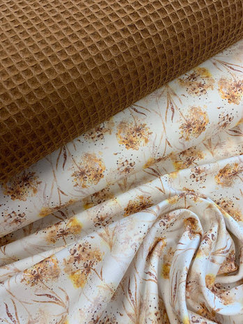 wit (off white) oker camel cognac paardenbloempluis bloemen - digitaal tricot met bruine wafel @BEEBS