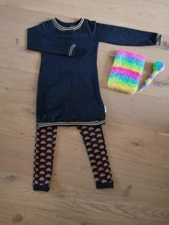 jeans uni en regenboogjes tricot legging met jurkje - ingezonden door klant (1)
