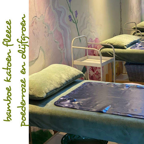 oud olijf groen en nude roze bamboe katoen fleece - beauty salon @tantetooks winnaar jan2021
