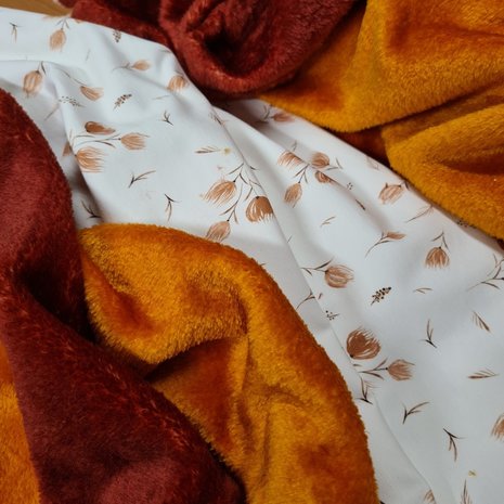 dubbelzijdige wellness fleece terra cognac met tulpen tricot digitaal BEEBS