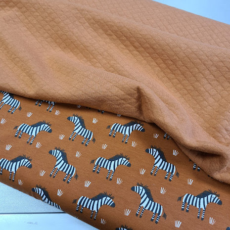 zebra tricot met wit terracotta cognac gevoerde tricot