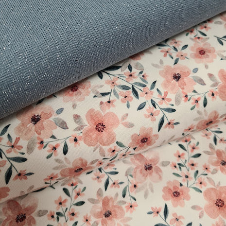 Kweepeer lente bloemen met glitter tricot blauw @kickenstoffen