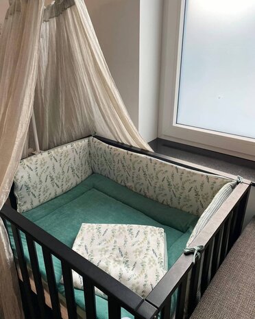 eucalyptus takjes babyparkt gemaakt door @joliencouture - stofjes KicKenStoffen