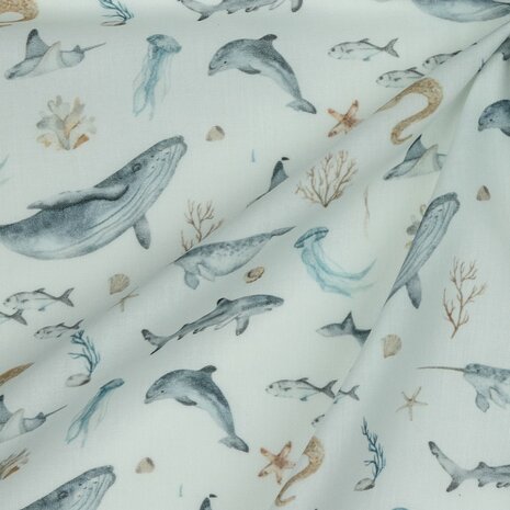 wit grijs camel blauw zeeleven (walvis haai zeester schelp) - digitale katoen @kickenstoffen