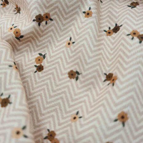 BEEBS stofjes visgraat Bloemen - digitaal tricot close up chevron @kickenstoffen