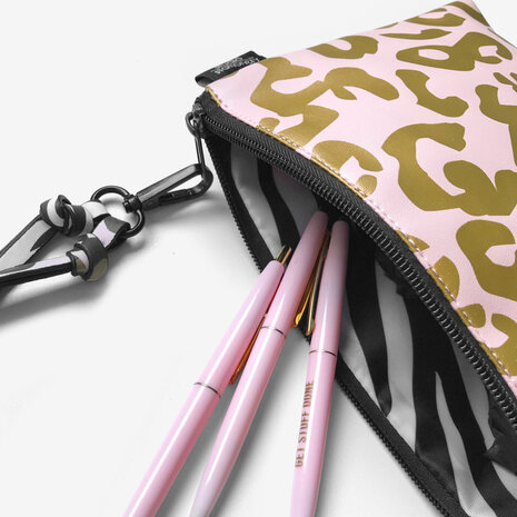 Etui tasje panterprint bij sewingplanner roze @kickenstoffen.nl