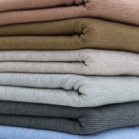 BEEBS Ottoman ribtricot op stapel @kickenstoffen