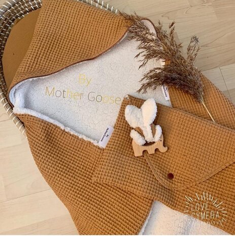 teddy cape camel wafel met fluffie teddy door mothergoose @kickenstoffen