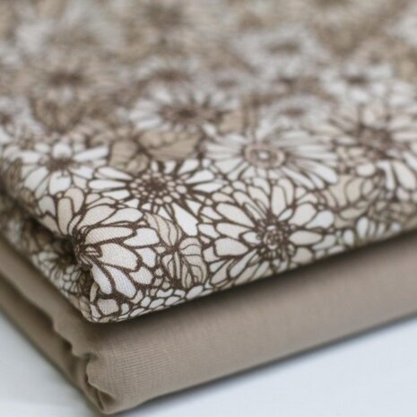 BEEBStricot retro bloemen met donker taupe effen @kickenstoffen