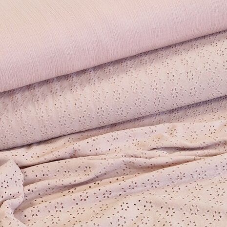 tricot broderie met stretch hydrofiel nude roze @kickenstoffen