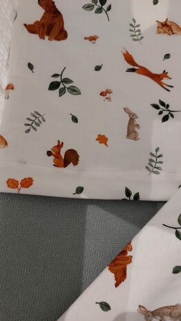biologische tricot bosdieren met fijn gebreide stof vintage zee groen wiegdeken gemaakt door dedroomzolderwiegjesvantoen @kicke