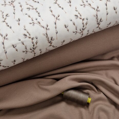 taupe donker en katjes rib soft tricot met taupe d. gutermann mara 120 garen @kickenstoffen