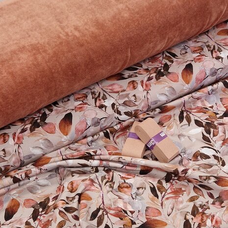 biologische bloemen tricot met perzik katoenen velvet en claypink-peach katoenen biasband @kickenstoffen