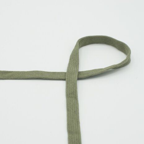 olijf groen army plat katoenen koord - fournituren @kickenstoffen.nl