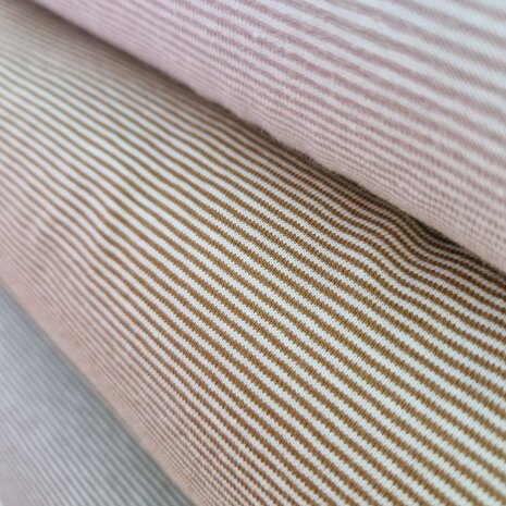 taupe caramel roze streepjes tricot - spandex @kickenstoffen