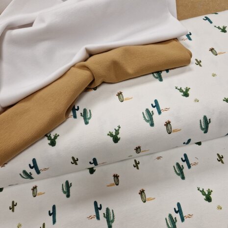 dessert cactus jersey met camel en witte boordstof @kickenstoffen