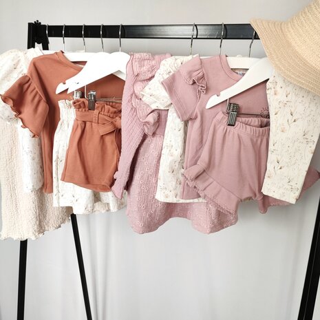 mini wardrobe capsule Summerset Sophie roze en perzik van KicKenStoffen