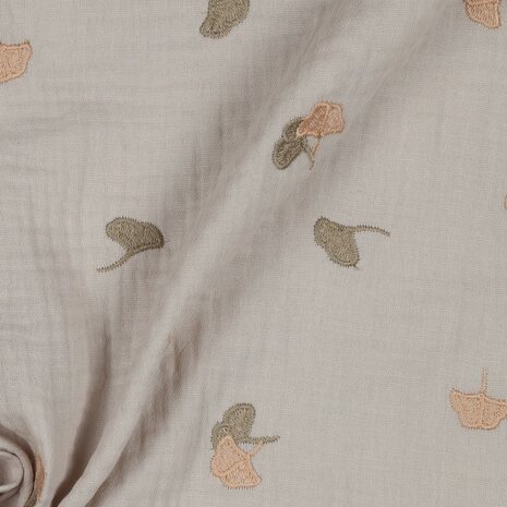 rokje broderie hydrofiel ginkgo blaadjes camel en beige @kickenstoffen babystoffen